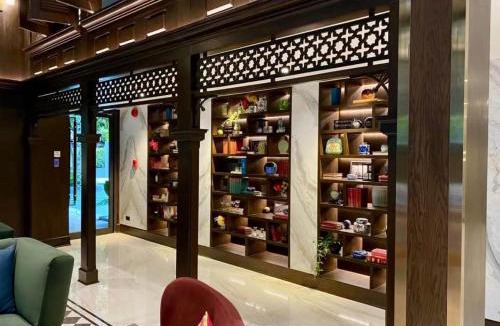 Phuket Apartment | THE BASE CENTRAL Phuket Shopping Mall Central Floresta