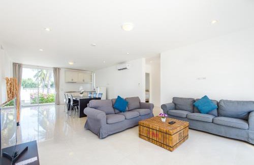 Sam Roi Yot Hotel | The Beach Village Resort