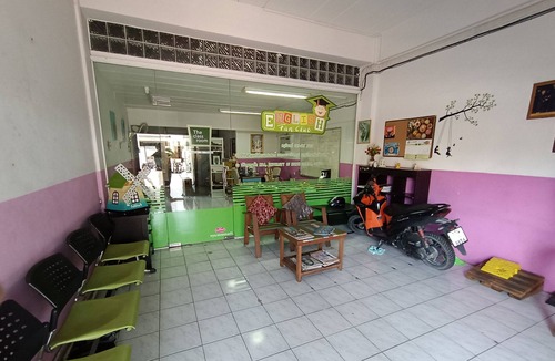Talat Yai Apartment | The class room hostel and dorm no.2