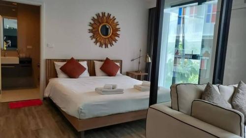 Patong Apartment | The Deck Condominium Patong by Pat