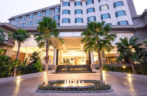 Phitsanulok Hotel | The Grand Riverside Hotel Phitsanulok