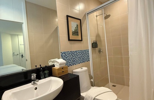 Ploenchit Hotel | The Legacy Hotel Nana Sukhumvit, Aspira Collection