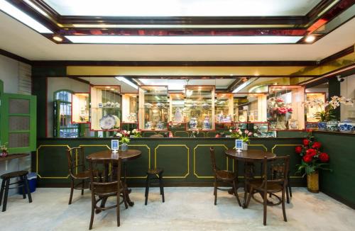 Old Phuket Town Hostel | The Neighbors Hostel