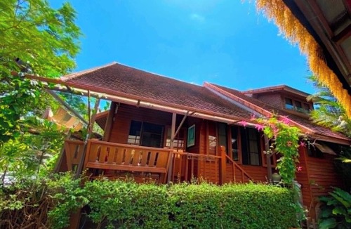Rim Nuea House | the NOW by Kru Se Mini Villa