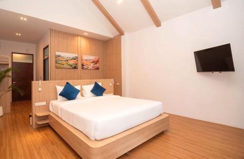 Khanong Phra Hotel | The Poom Cafe & Resort Khao Yai