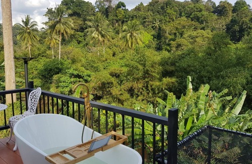Chong Resort | The Pubpa Backyard