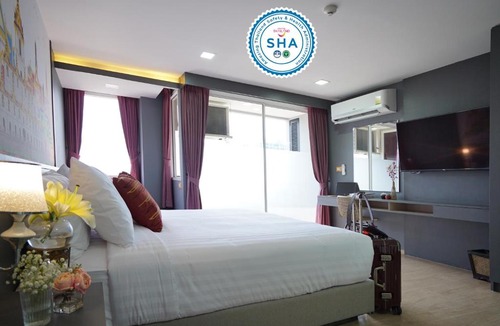 Phra Khanong Hotel | The Qube fifty Hotel