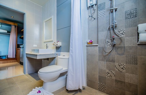 Thep Kasattri Hotel | The Rubber Hotel Phuket