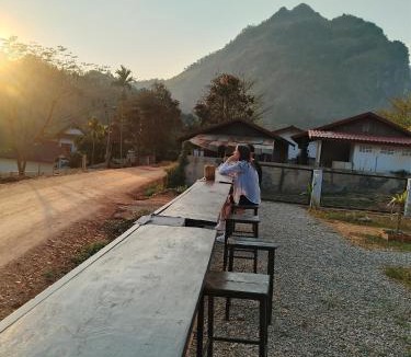 Nong Khiaw Hostel | The Sun Backpackers Hostel