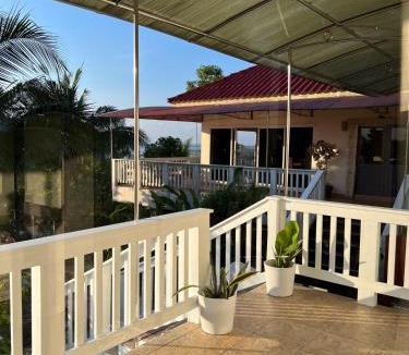 Sikao Villa | The Sunny Hill House