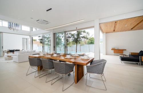 Bang Tao Villa | The Trinity C4 new modern 5BR villa with 20M Pool