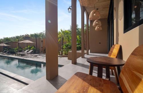 Thep Kasattri Villa | The Wood Terrace