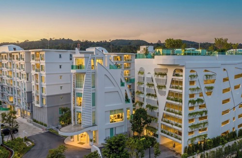 Ban Bo Han Apartment | Title Serenity Naiyang: pool access