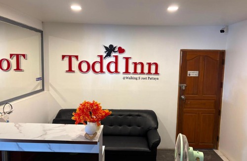 Pattaya Bay Hotel | Todd Inn Walking Street