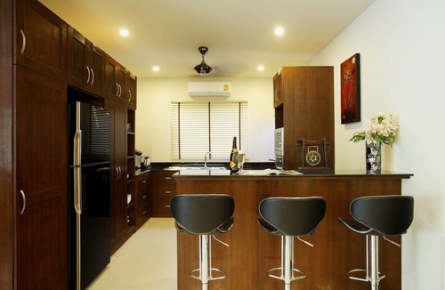 Rawai Villa | Topaz Villa: 5 bedroom, Private Pool Villa, close to Nai Harn Beach, Maid and Cook