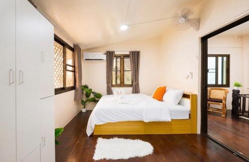 Thung Maha Mek Villa | Traditional Thai House Garden Cinema Pool MRT