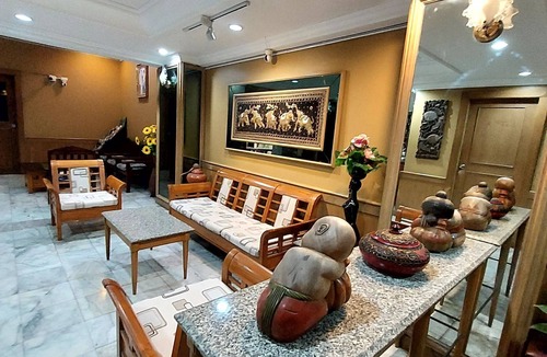 Sri Phum Hotel | Traveller Inn Hotel
