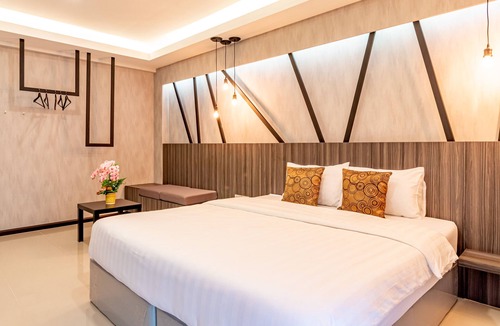 Chom Thong Hotel | Tree Place by Zuzu