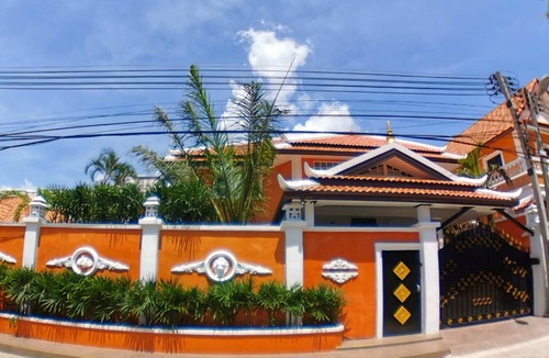 South Pattaya Villa | TUCHELAND Luxury Pool Villa Pattaya Walking Street