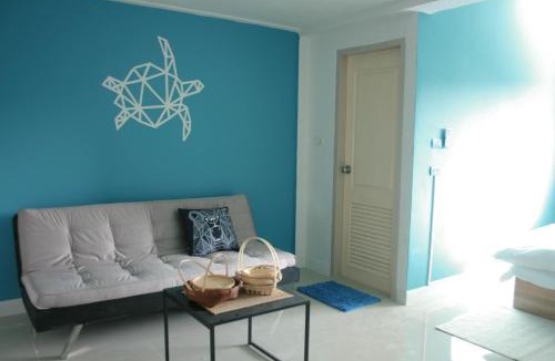 Si Sunthon Bed & Breakfast | Turtle Rooms