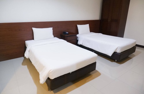 Bang Kra So Hotel | V.Resotel Hotel