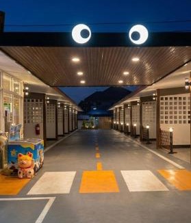 Roi Et Hotel | V Rich วีริชเพลส ร้อยเอ็ด