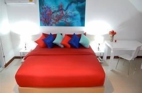 Ban Saiyuan Apartment | Very nice with a beautiful terrace