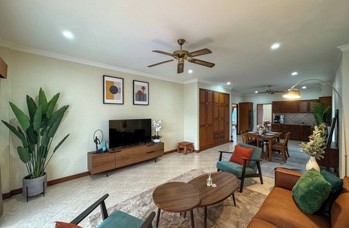 South Pattaya Hotel | View Talay Longstay Hotel & Suites