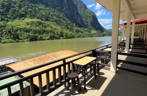 Nong Khiaw Apartment | Views Backpackers Hostel