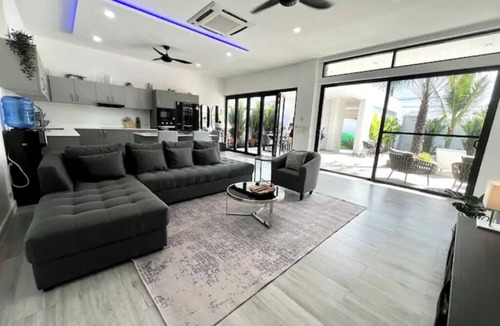 Rawai Villa | Villa Lola - Villa Moderne de 3 Chambres Avec Grande Piscine