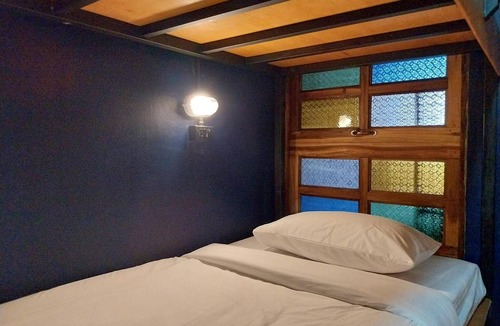 Talat Yai Hostel | W168 Hostel