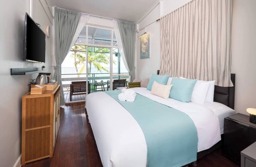 Hua Hin House | Wander at Bayside 19 | Upstairs Romantic Sea-View King (sleeps 2-4)