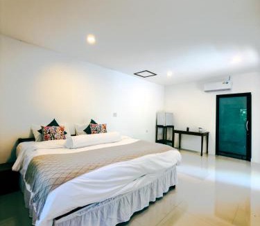 Nong Thale Apartment | Watermelon House at Nong Thale Garden & Kitchen