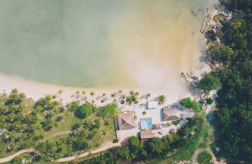 Thong Krut House | Welcoming 2-bedroom bungalow with AC in beautiful Koh Samui