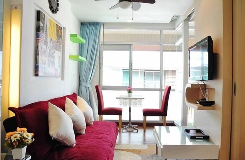Nanai Road Apartment | Well located apartment in Patong.