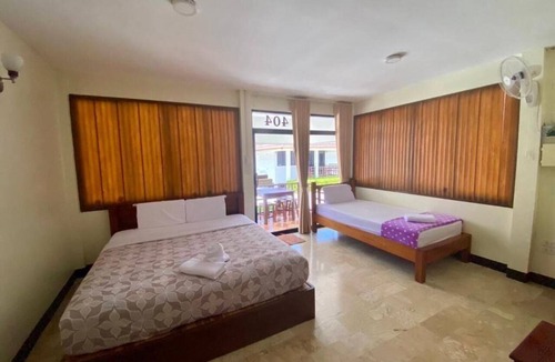 Mae Ram Phueng Hotel | White Beach Resort
