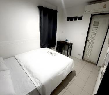 Talat Yot Apartment | XX zNap Khaosan - แสนป ข้าวสาร รามบุตรี