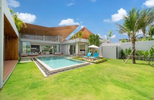 Choeng Thale Villa | Zenithy Morden Pool and Garden Villa near Bangtao Beach
