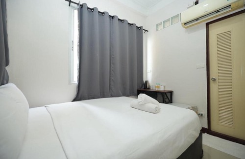 Talat Yot Apartment | ZNAP Khaosan - ข้าวสาร กทม