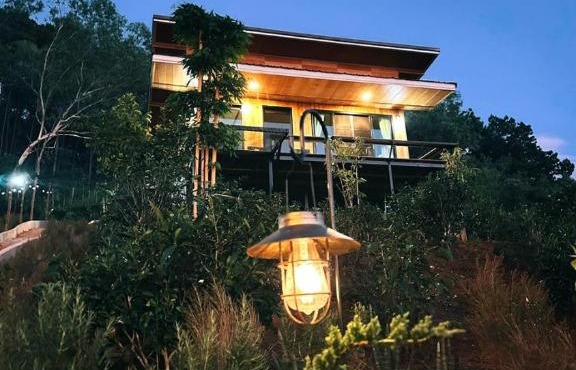 ป่าไผ่โฮมสเตย์บ้านรักไทย in Mae Hong Son