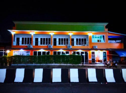 ลูกจ่าปองโฮม Lukjapong Home in Ranong
