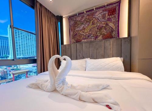 1 BR Brand New Modern Luxury Condo in Chiang Mai