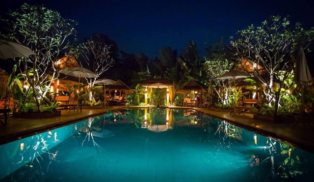 #1 DRAMATIC BUNGALOW WITH 2 SALT WATER POOLS AND WATERFALLS