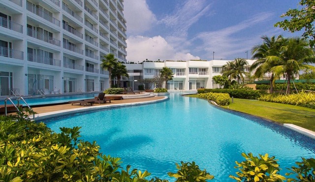 1703 - Luxury 2-Bedroom Condo High Floor with Ocean Views in Cha-am, Thailand