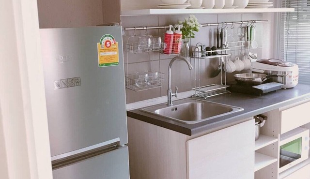 1B/R Pool View Condo near MRT, Stay like home.