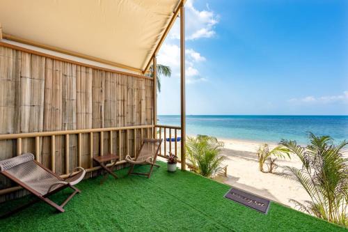 2P Glamping #1 - Beachfront Tent