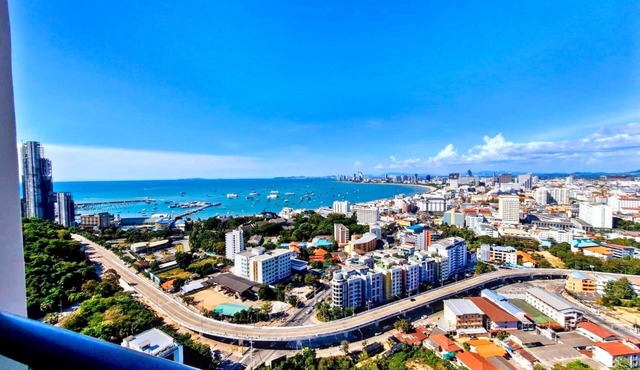 3008 - 1 Bedroom Seaview Apartment, Unixx Pattaya