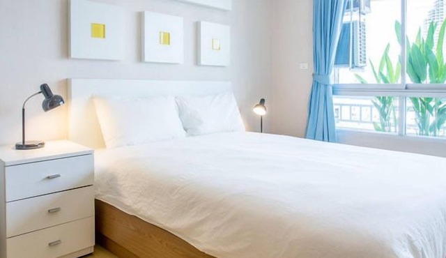 42 sqm with pool, near BTS & RIVER