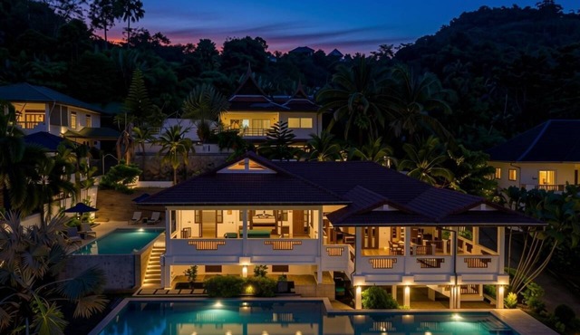 50% Off , Baan Angelo 3 Bed Pool Villa, Kata Hill in Tambon Karon