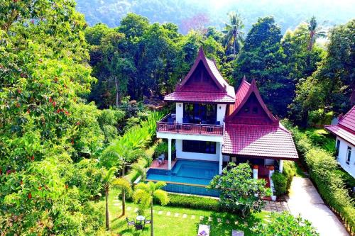 6 Bedroom Seaview Villa with Pool in Ko Chang